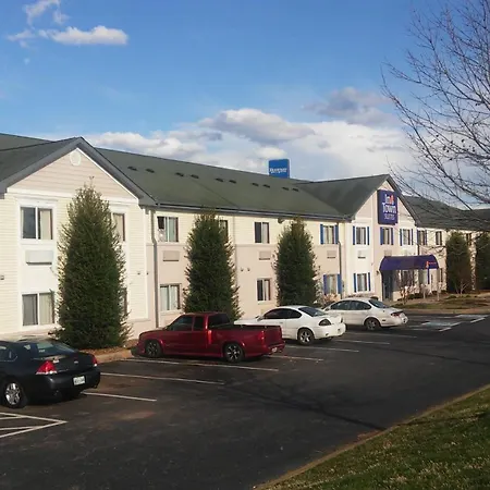 Intown Suites Extended Stay Clarksville Tn-3